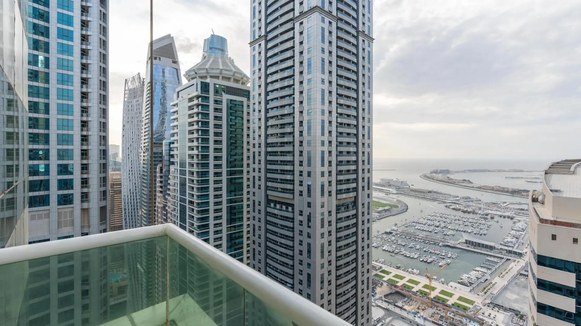 Samaya Vacation Homes - Marina Walk Luxury Suites