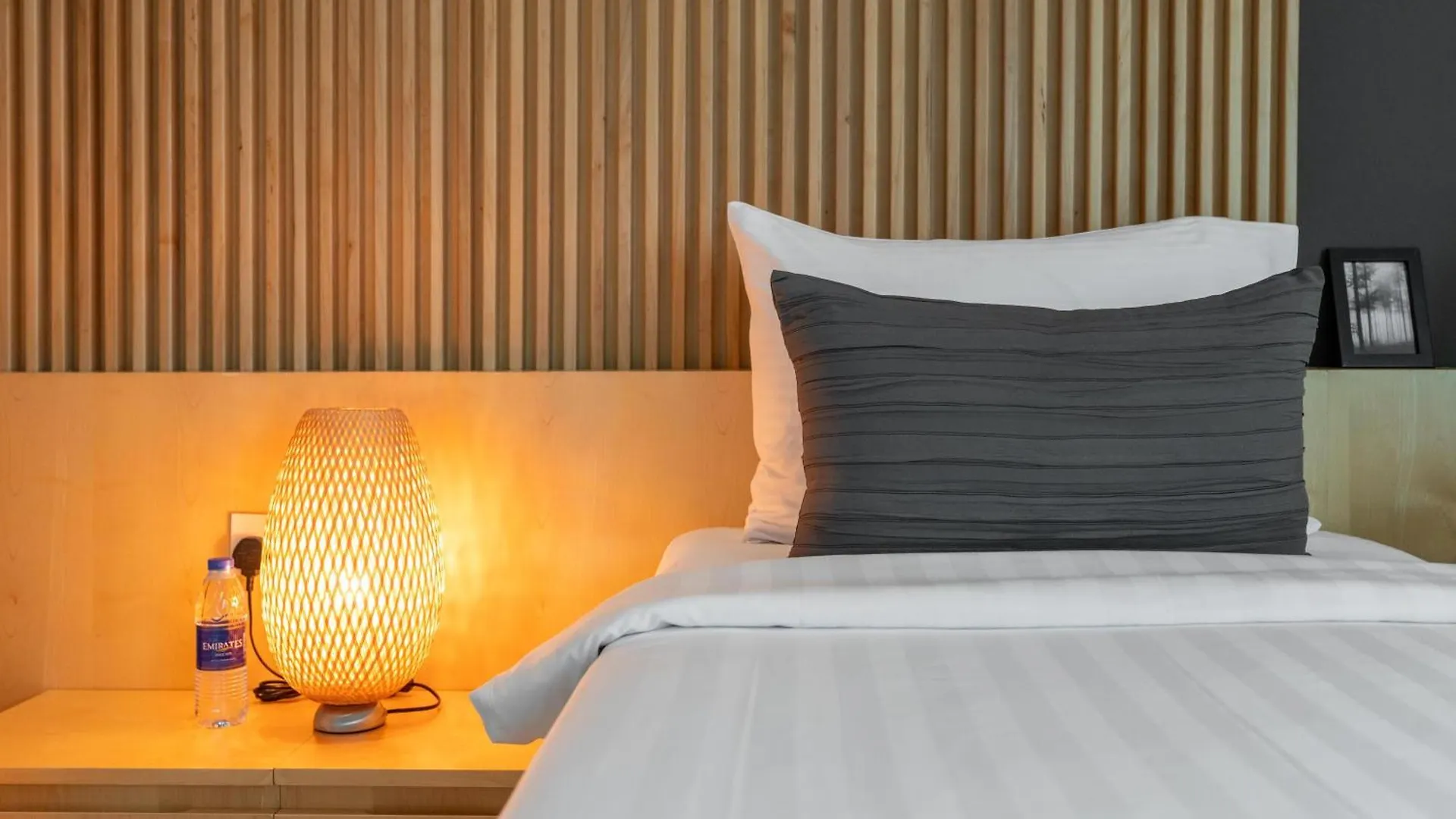 Samaya Vacation Homes - Marina Walk Luxury Suites Dubai